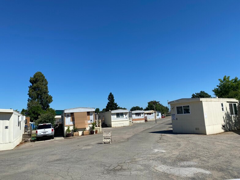 More Photos Of 2881 Pennington Rd, Live Oak Manufactured Housing Mobile Home Park For Sale