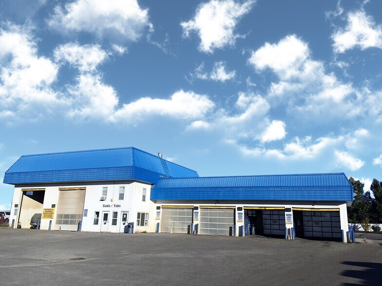 Primary Photo Of 10620 117 Av, Grande Prairie Carwash For Sale