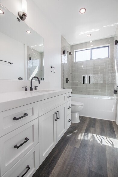 More Photos Of 1115 14th St, Santa Monica Apartments For Sale