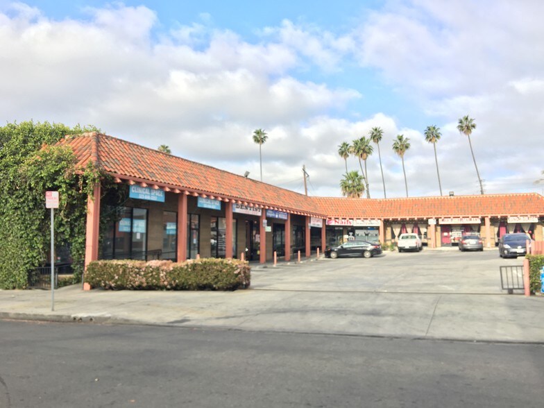 More Photos Of 4352-4366 Fountain Ave, Los Angeles Unknown For Lease