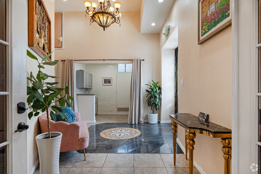 More Photos Of 4109-4117 W Pico Blvd, Los Angeles Office For Sale