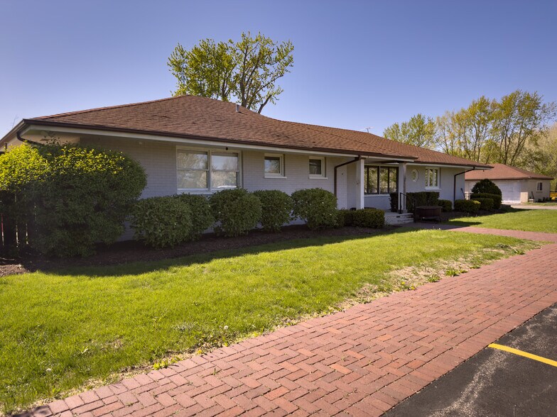 More Photos Of , Grayslake Unknown For Sale