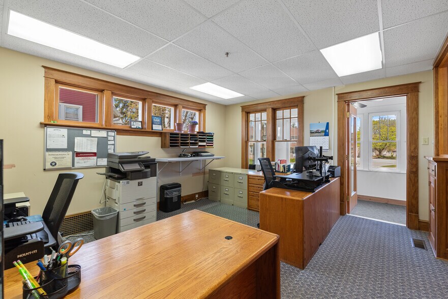 More Photos Of N90W16995 Appleton Ave, Menomonee Falls Office For Sale