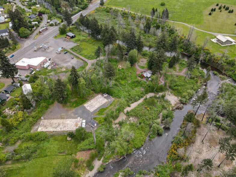 More Photos Of 45632 McKenzie Hwy, Vida Flex For Sale