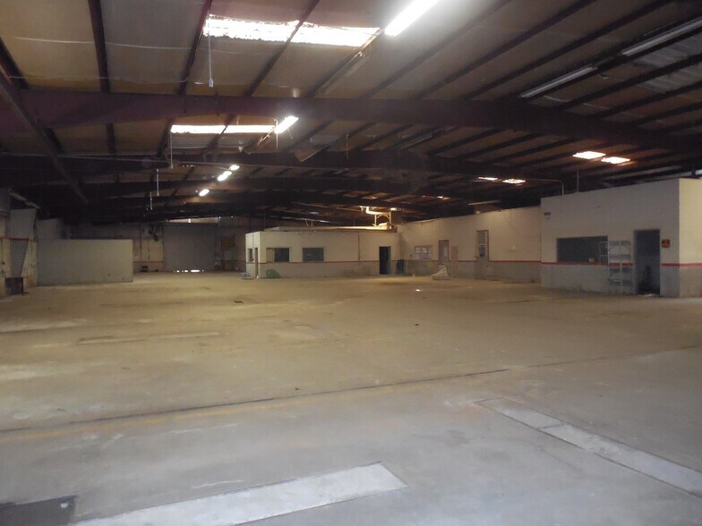 More Photos Of 219 Us-231 Hwy, Troy Auto Dealership For Sale