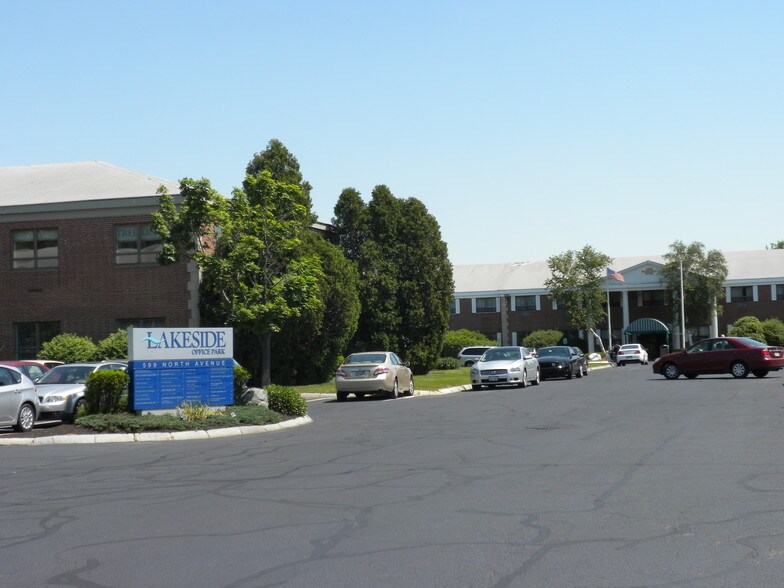 More Photos Of 607 North Ave, Wakefield Office For Lease