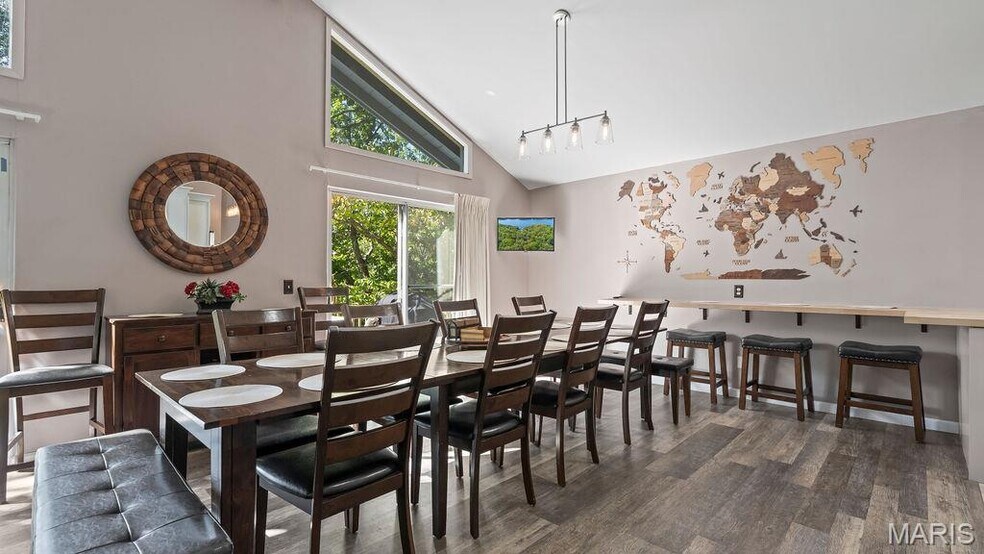 More Photos Of 35 Walkers Cay Drive, Osage Beach Apartments For Sale