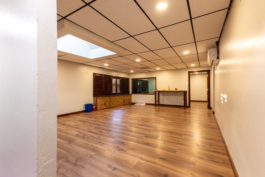 More Photos Of 3520 Cadillac Ave, Costa Mesa Distribution For Lease