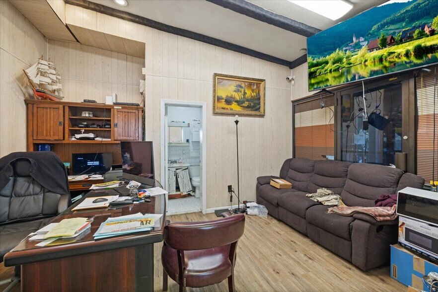More Photos Of 4379 Route 130, Edgewater Park Auto Repair For Lease