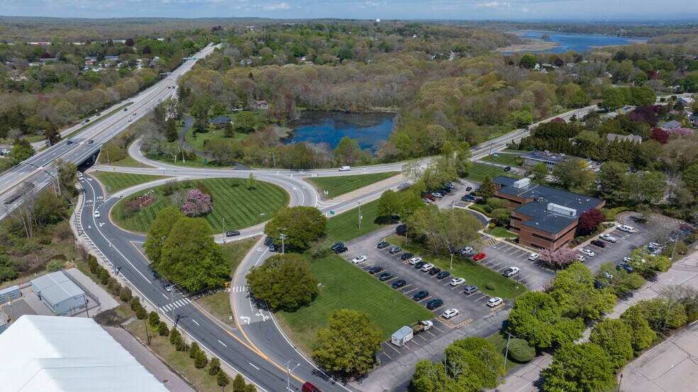 More Photos Of 360 Kingstown Rd, Narragansett Medical For Sale