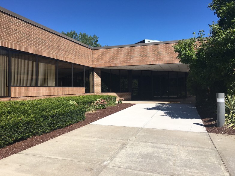 More Photos Of 1781 Highland Ave, Cheshire Medical For Lease