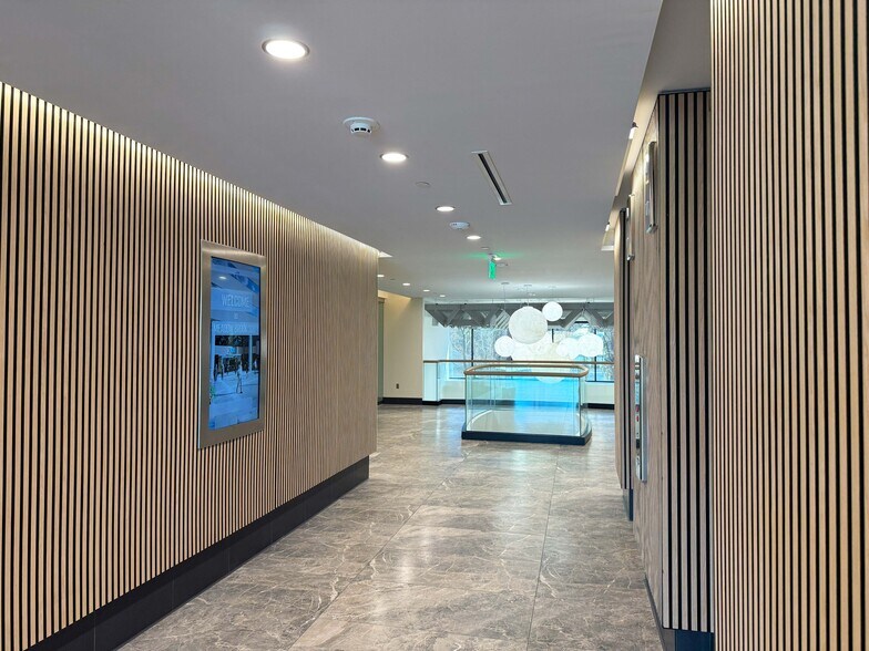 More Photos Of 300 Corporate Pky, Birmingham Office For Lease