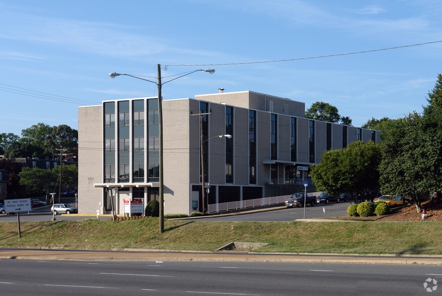 More Photos Of 6201 Leesburg Pike, Falls Church Office For Lease