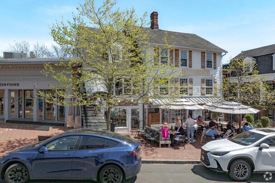 More Photos Of 146-154 Main St, Westport Freestanding For Lease