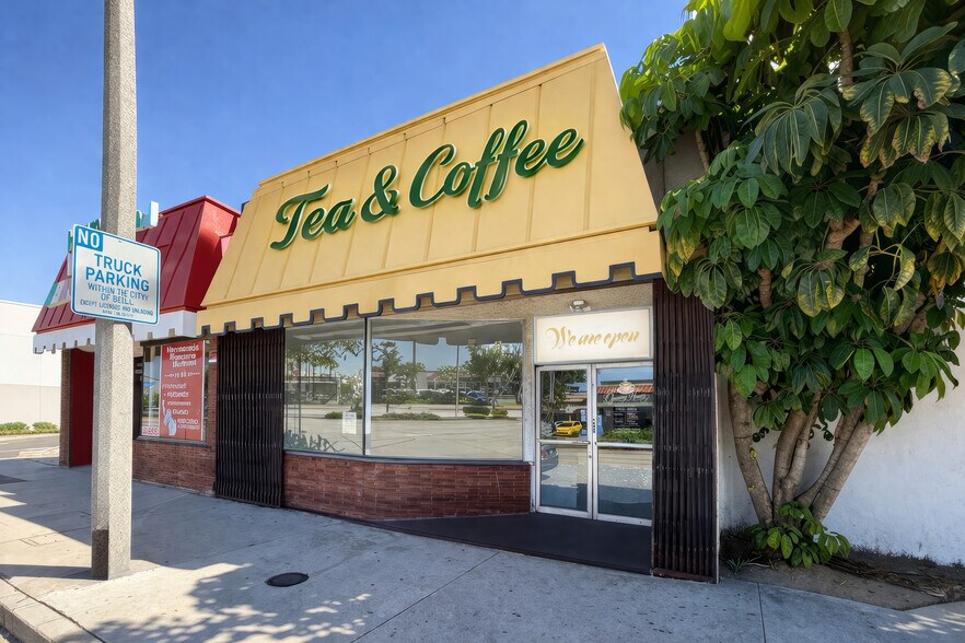 More Photos Of 6320-6322 Atlantic Blvd, Bell Storefront For Lease