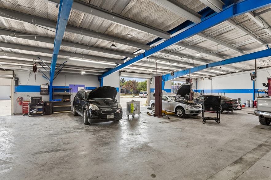 More Photos Of 4001 S Buckner Blvd, Dallas Service For Sale