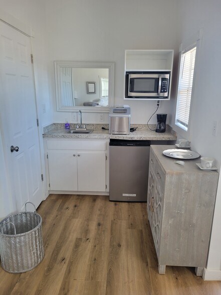 More Photos Of 12946 US Highway 287, Grapeland Trailer Camper Park For Sale