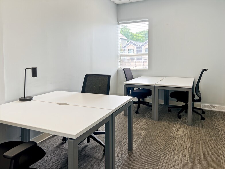 More Photos Of 3117 Whiting Ave, Charlotte Coworking Space