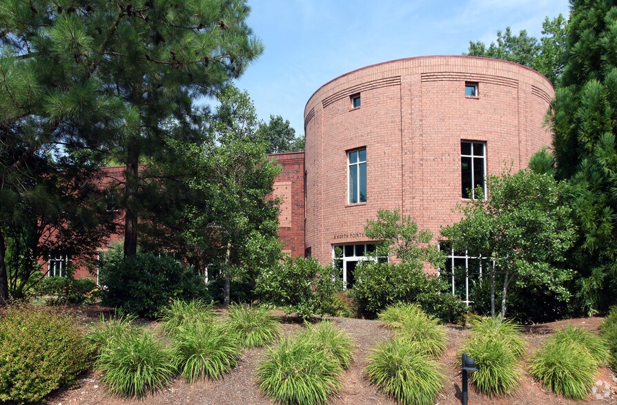 More Photos Of 6 N Pointe Ct, Greensboro Medical For Lease