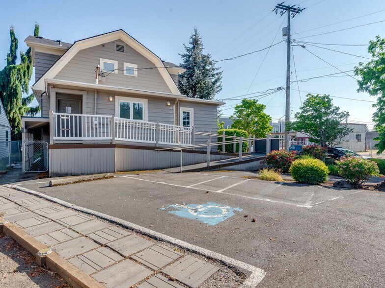 Primary Photo Of 2800 E Evergreen Blvd, Vancouver Office Residential For Lease