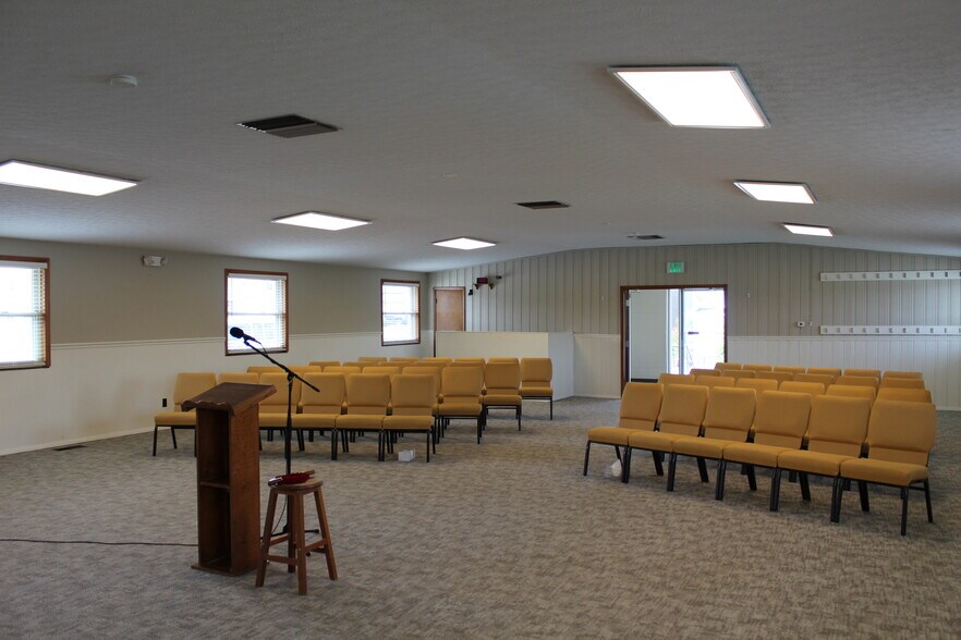More Photos Of 1409 W Kirkwood Ave, Bloomington Religious Facility For Lease