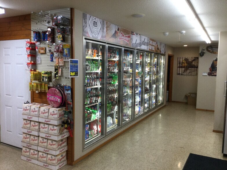 More Photos Of 18299 US Highway 81, Castlewood Convenience Store For Sale