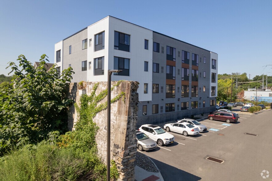 More Photos Of 1410 N 31st St, Philadelphia Apartments For Lease