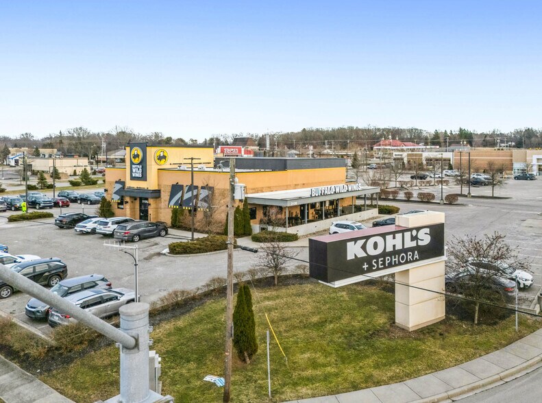 Primary Photo Of 3100 Shenango Valley Fwy, Hermitage Restaurant For Sale