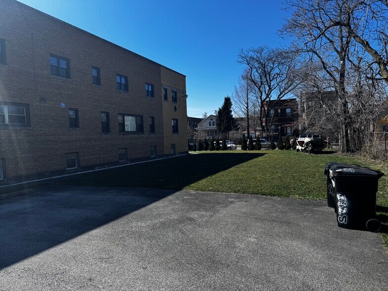 More Photos Of 3525 S Hermitage Ave, Chicago Religious Facility For Sale