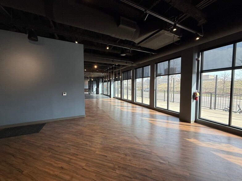 More Photos Of 450 1st St SW, Cedar Rapids Apartments For Lease