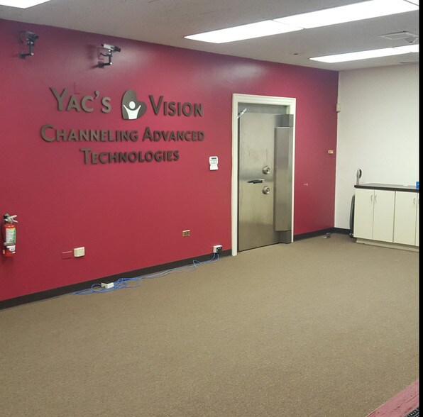 More Photos Of 25 E 16th St, Chicago Heights Loft Creative Space For Sale