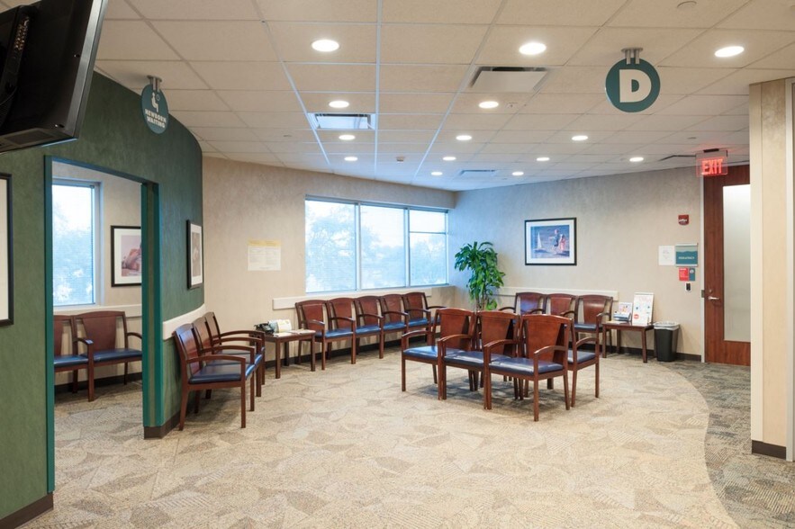 More Photos Of 13114 FM 1960 W, Houston Medical For Lease