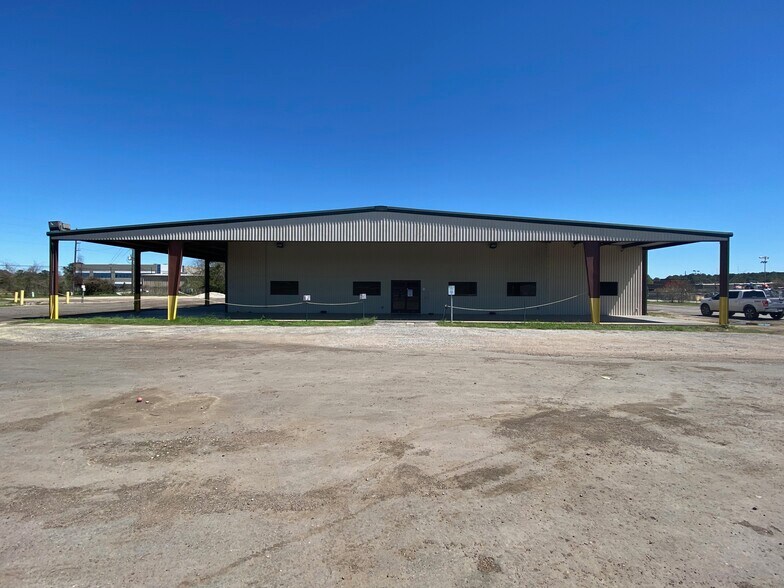 More Photos Of 24030 Tomball Pky, Tomball Distribution For Sale