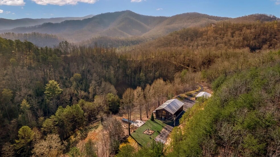 More Photos Of 1293 Laurel Lick Rd, Sevierville Specialty For Sale