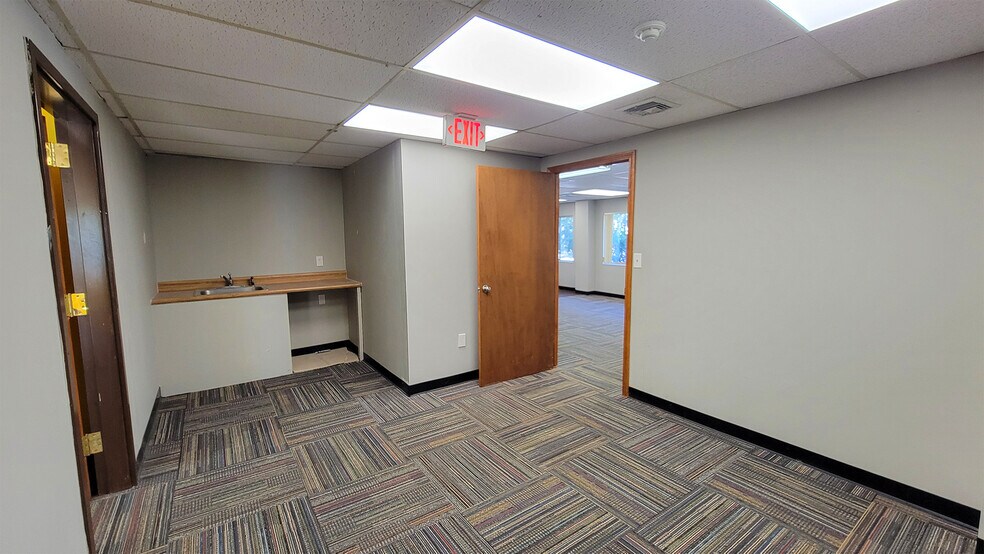 More Photos Of 1221 Main St, Weymouth Medical For Lease