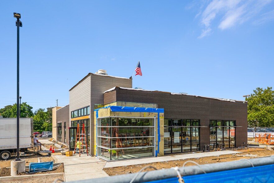 Primary Photo Of 330 Sunrise Hwy, Valley Stream Bank For Sale