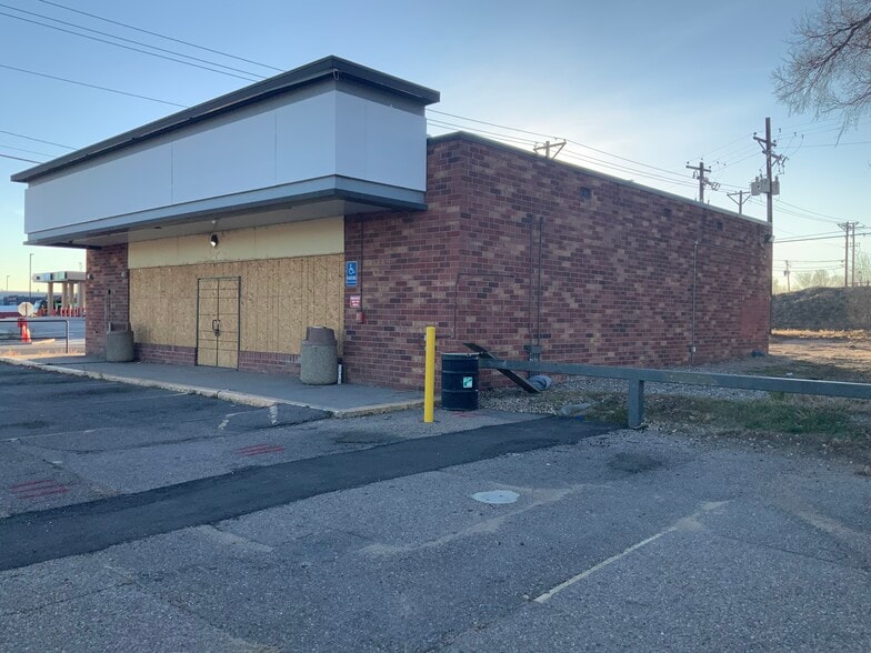 More Photos Of 1011 37th St, Evans Convenience Store For Sale