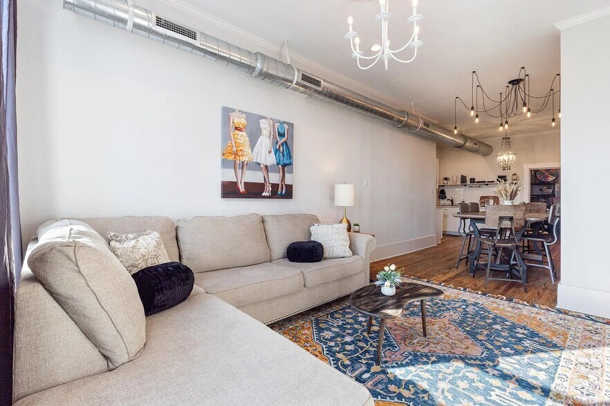 More Photos Of 506 Flynn St, Alva Storefront Retail Residential For Sale