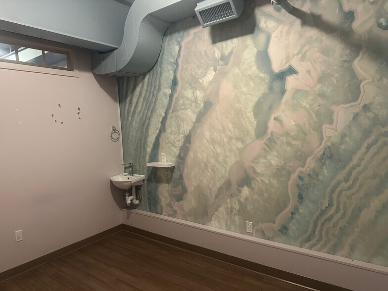 More Photos Of 901 Ethan Allen Hwy, Ridgefield Medical For Lease