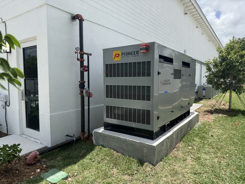 More Photos Of 5620 SW 67th Ave, South Miami Office For Lease