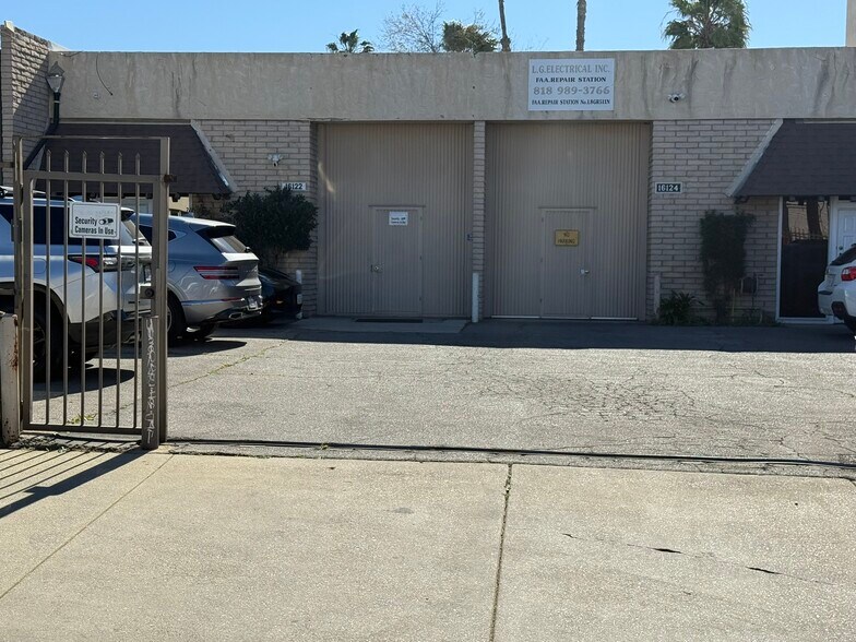 Primary Photo Of 16122-16124 Leadwell St, Van Nuys Light Manufacturing For Lease