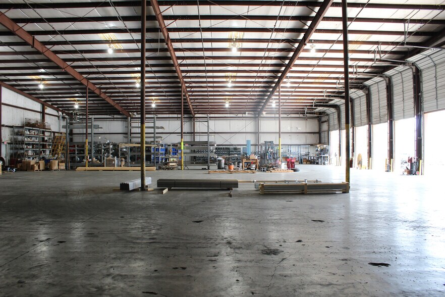 More Photos Of 8101 Fite Rd, Pearland Warehouse For Sale