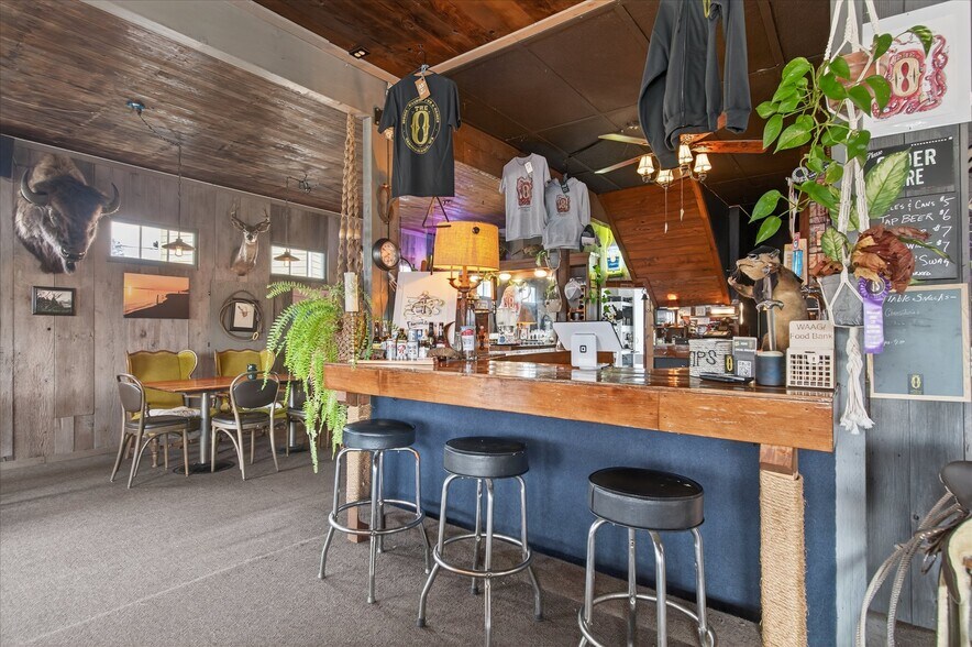 More Photos Of 8 Fairgrounds Rd, Skamokawa Restaurant For Sale