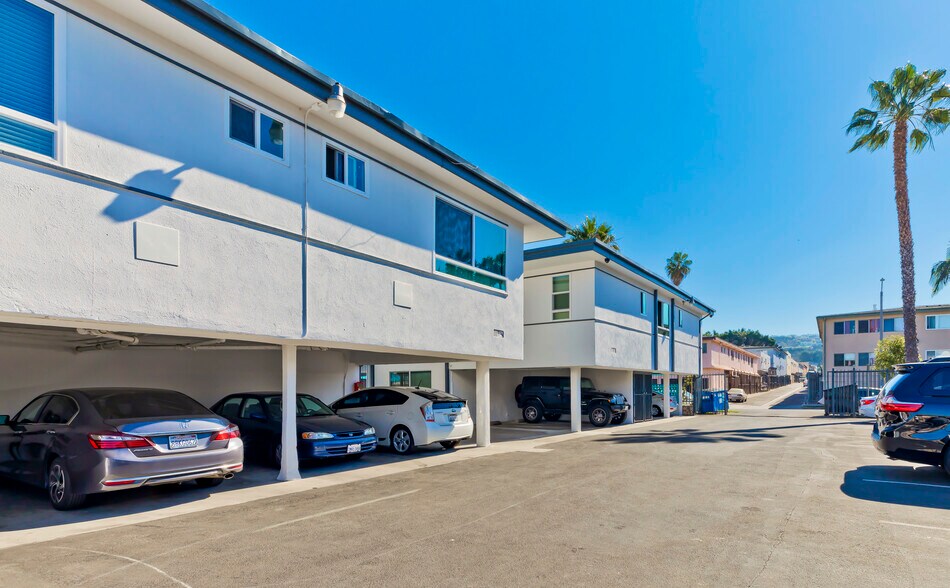 More Photos Of 5005 August St, Los Angeles Apartments For Sale