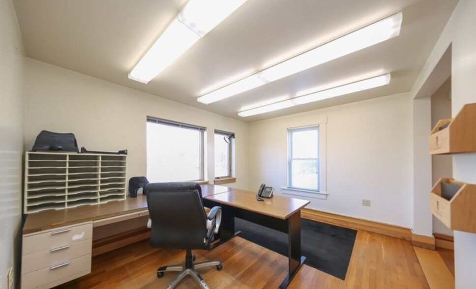 More Photos Of 11796 South Ave, North Lima Loft Creative Space For Sale