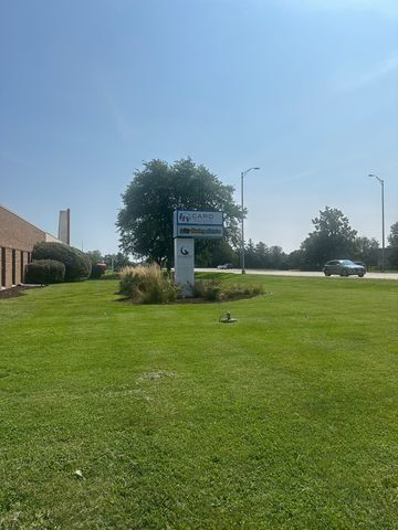 More Photos Of 5540 W 111th St, Oak Lawn Medical For Lease