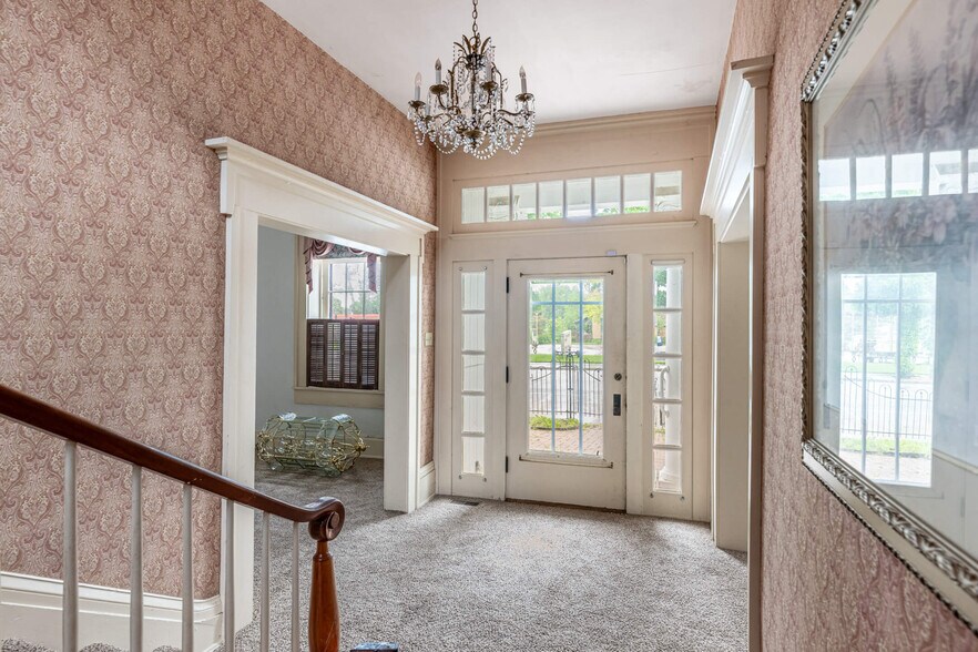 More Photos Of 405 E Spring St, Saint Marys Office Residential For Sale