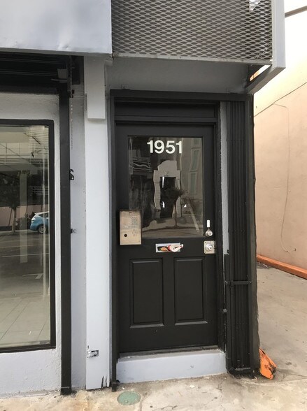 More Photos Of 1951 Westwood Blvd, Los Angeles Office For Lease