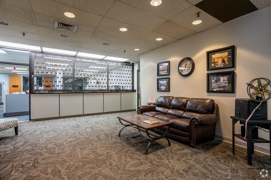 More Photos Of 221 Oriskany St E, Utica Office For Lease