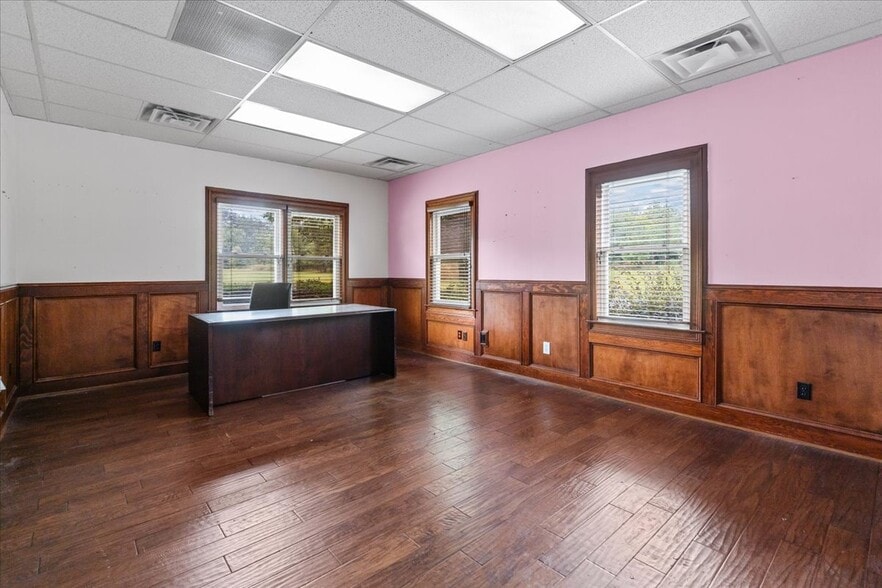 More Photos Of 883 Commerce Dr SW, Conyers Office For Sale